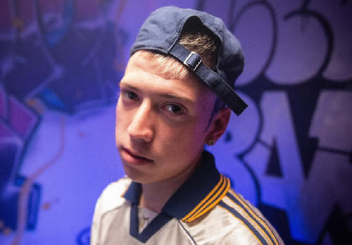 Cantante argentino del under Cerounno.